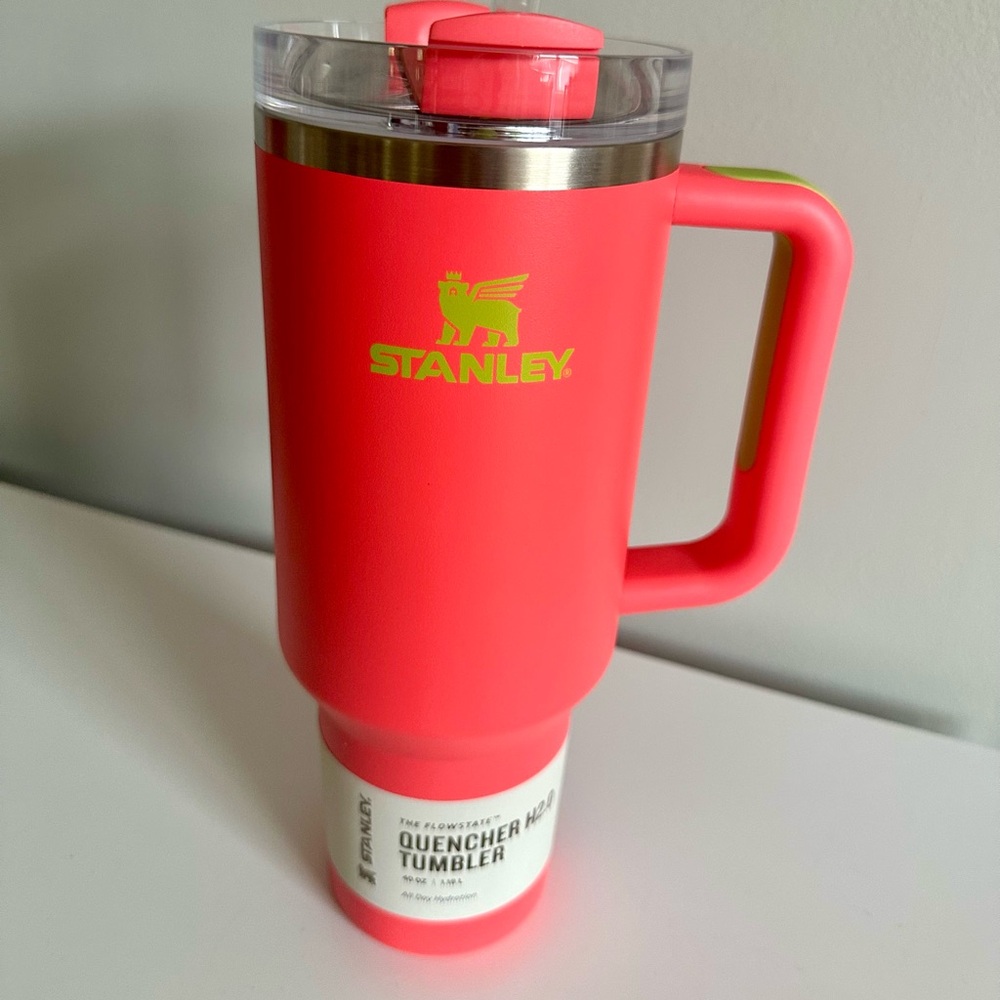Stanley 40oz HIBISCUS Tumbler | New With Tags| Fast Shipping!